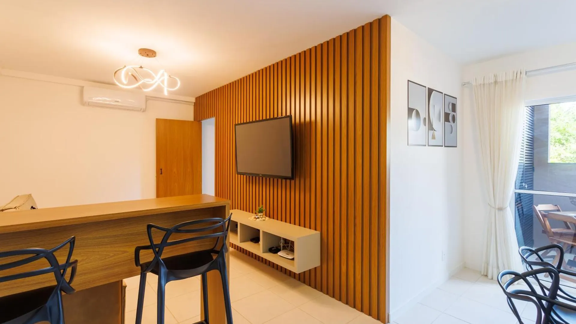 Apartamentos A150 M Da Praia Com Sacada, Wi-Fi, Piscina, Portaria 24H, Playground E Vaga De Garagem Piçarras 0*,  Brasil