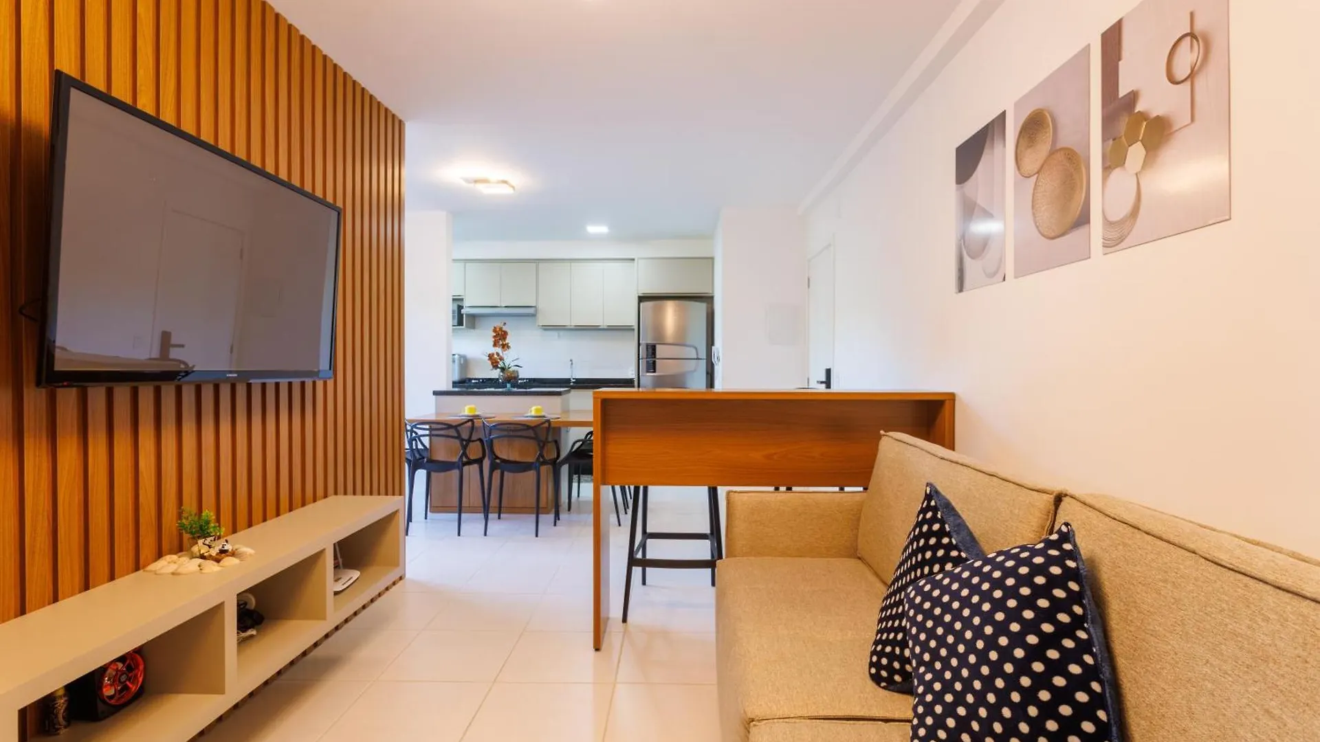 Apartamentos A150 M Da Praia Com Sacada, Wi-Fi, Piscina, Portaria 24H, Playground E Vaga De Garagem Piçarras